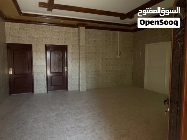 3000 m2 5 Bedrooms Townhouse for Rent in Ras Al Khaimah Julfar