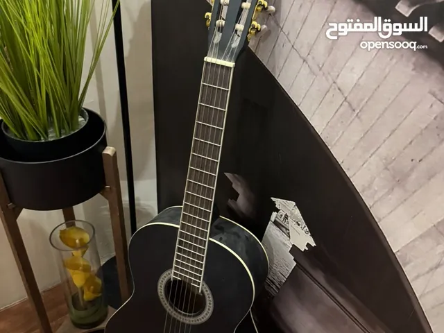 جيتار مستعمل استعمال بسيط