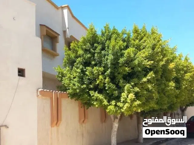 900 m2 More than 6 bedrooms Townhouse for Sale in Tripoli Zanatah