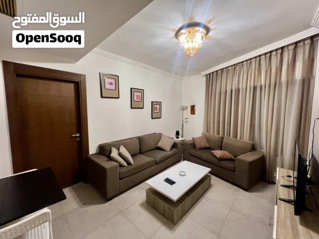 fully furnished apartment  studio near by six circle