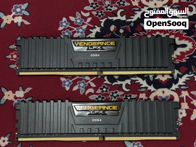 RAM Corsair Vengeance 16GB DDR4 رامات كورسير نظيف ويوجد شحن
