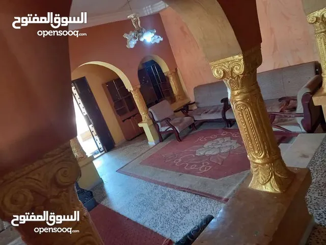 250 m2 3 Bedrooms Townhouse for Rent in Tripoli Qasr Bin Ghashir