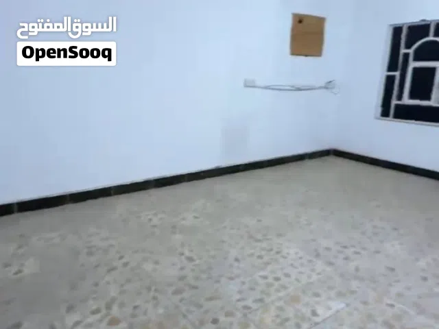 250 m2 2 Bedrooms Townhouse for Rent in Basra Al Jameea