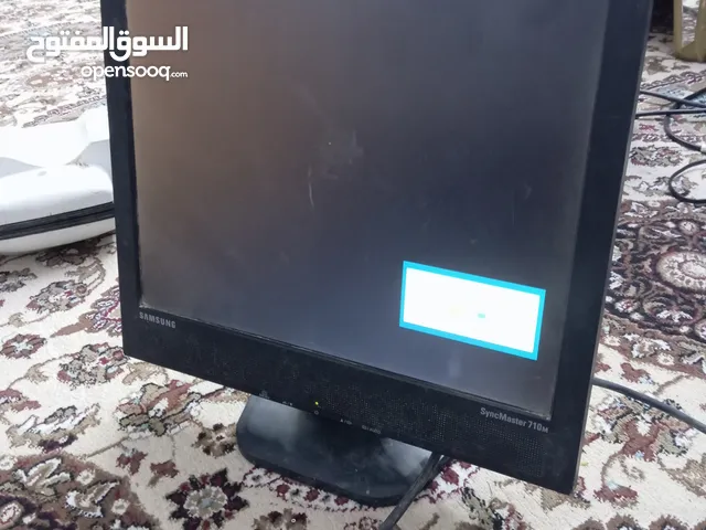 للبيع شاشات كمبيوتر مستعمل