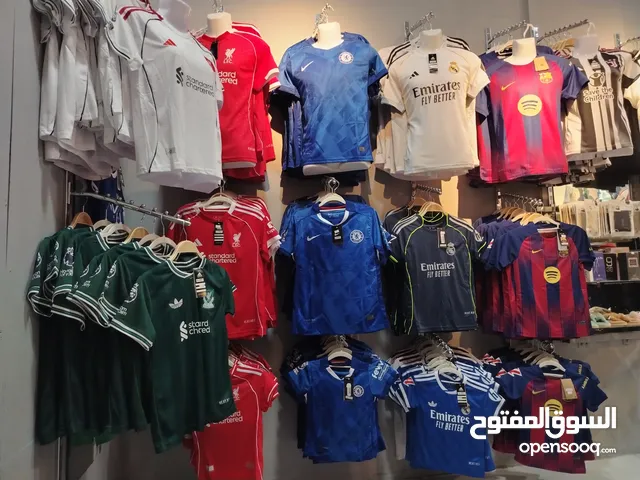 لبسات رياضة بسعر خرافي عرض خاص بدون مناسبة متوفر مختلف الأندية السعودية و الإماراتية و العالمية