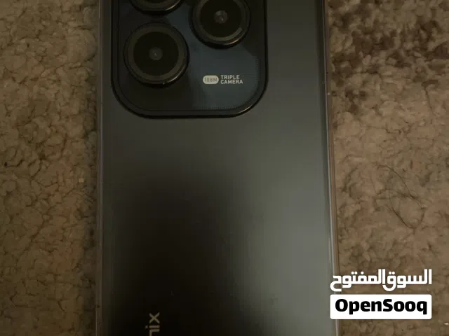 هاتف من شركة infinix بحالة منتازه ونظيف جدا عيبه التعليق للمصداقيه
