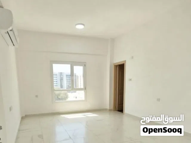 العذيبه غرفه غير مفروشه