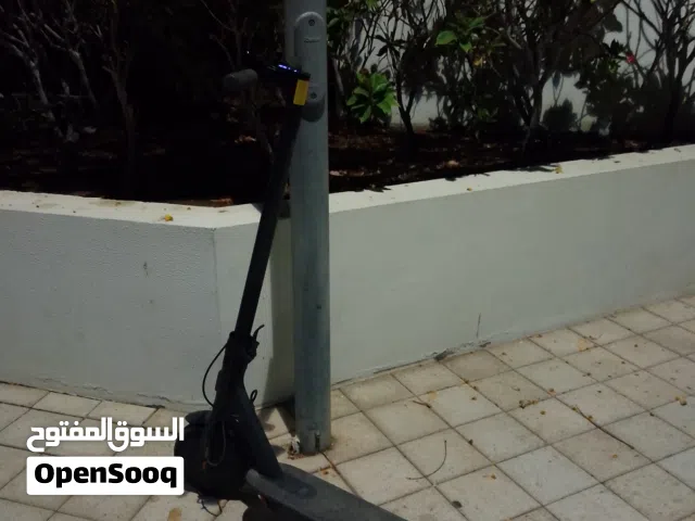 {NEW CONDITION} Xiaomi Mi Electric Scooter Essential with videos of brakes and scooter tested