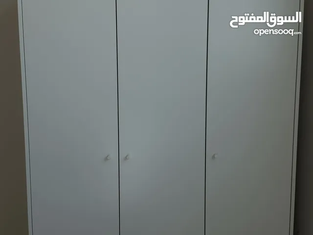 دولاب جميل من إيكيا