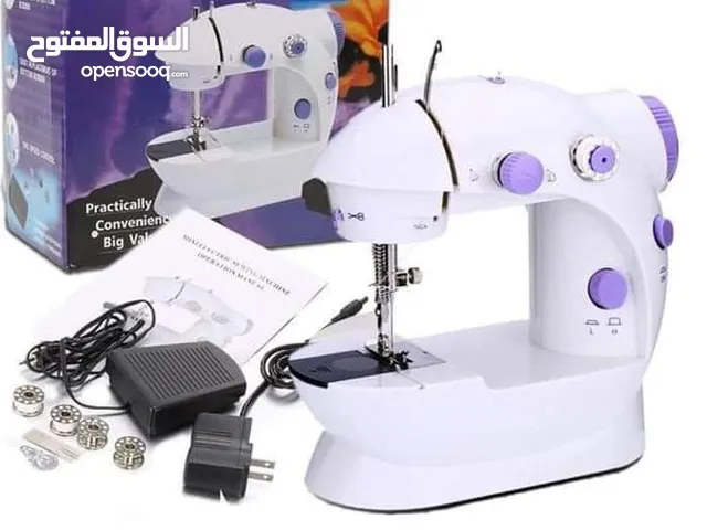 عررررض نهاااية الموسم  مكينة خياطة سفري  تشتغل على الكهرباء والطاقة الشمسية والبطاريات الصغيرة