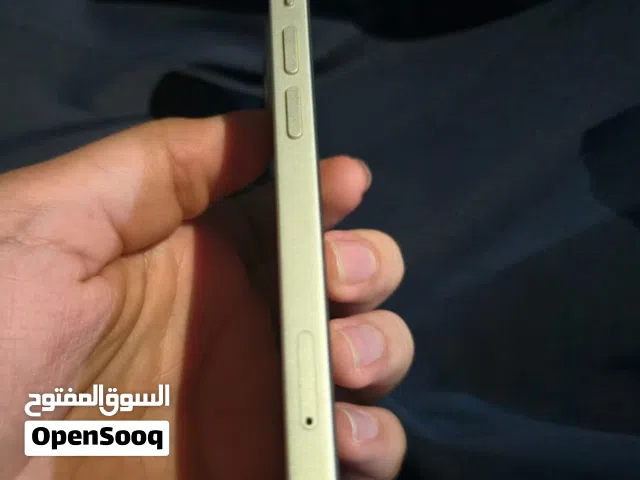 Apple iPhone 13 128 GB in Al Dakhiliya