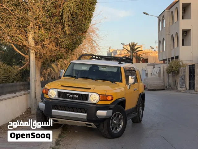 Used Toyota FJ in Tripoli