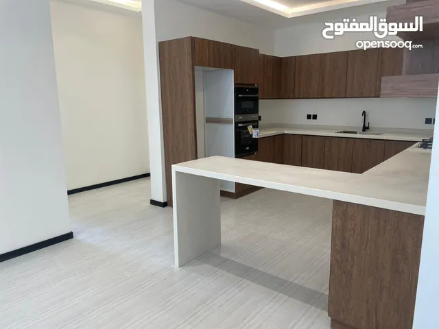 163 m2 3 Bedrooms Apartments for Rent in Al Riyadh Al Yarmuk