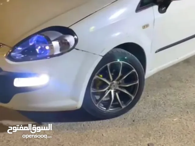فيات بونتو جراند