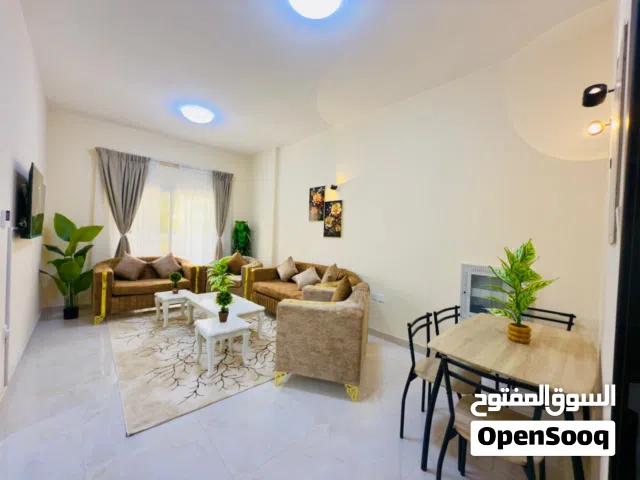 z9 غرفتين وصاله مفروش اثاث جديد ومبني جديد -اول ساكن منطقه النعيميه الشارع الفاصل بين عجمان والشارقه