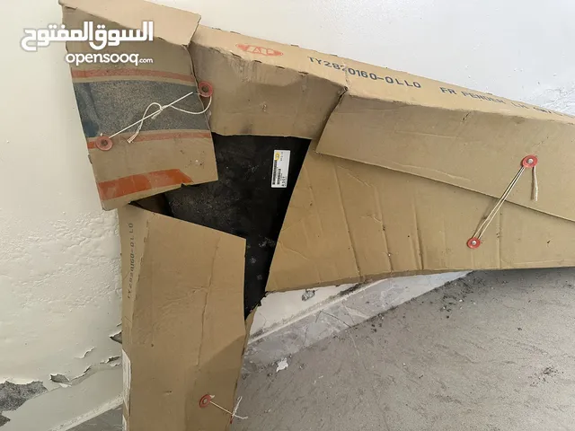 رفرف امامي الجهة اليسرى مع عدسات ليت كورولا