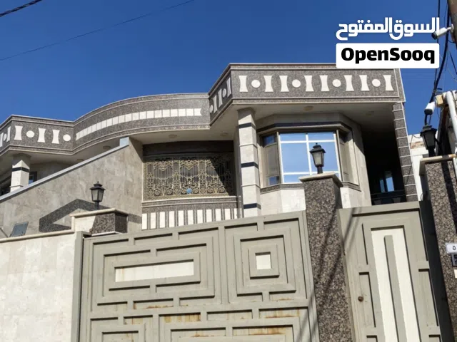 300 m2 5 Bedrooms Villa for Rent in Basra Baradi'yah
