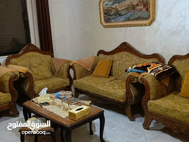 طقم كنب ضيوف مستعمل للبيع