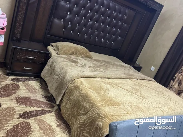 غرفة نوم بحالة الجديد استخدام 3شهور