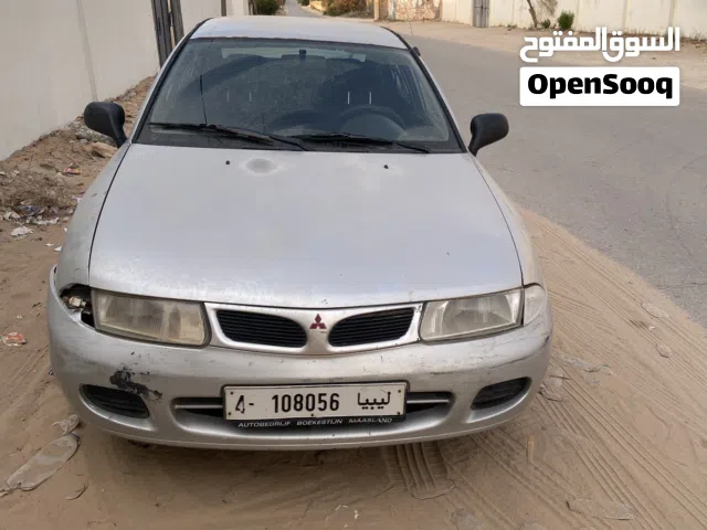 2003 Mitsubishi Carisma