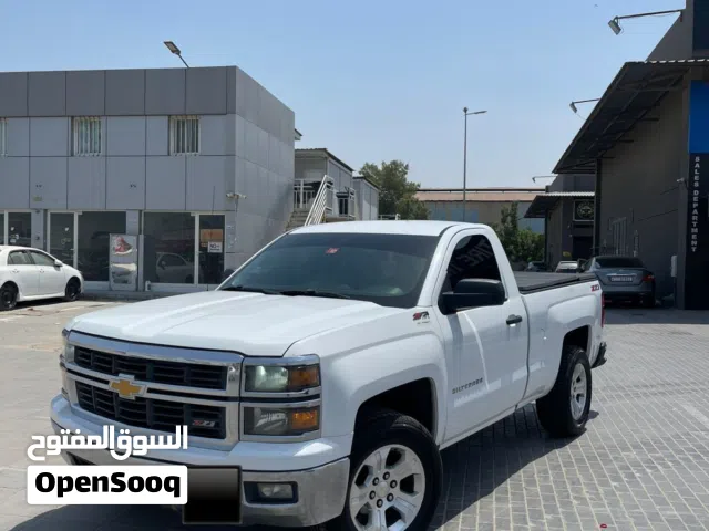 2014 شيفروليه سلفرادو 1500 LT