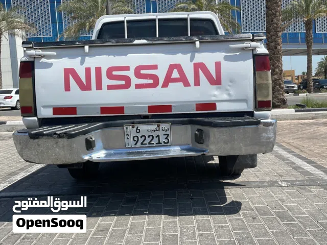 2010 نيسان اخرى