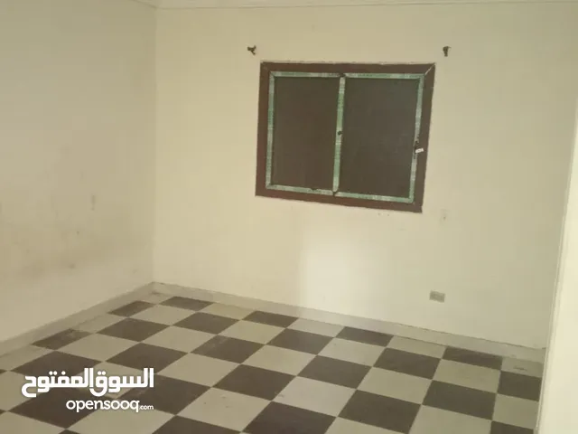 شقة ارضي بجنينة لقطة للبيع