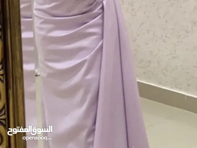 فستان سهره للبيع السايز ميديم