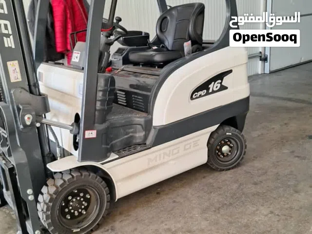 رافعة شوكية كهربائية جديدة 11.500 دولار