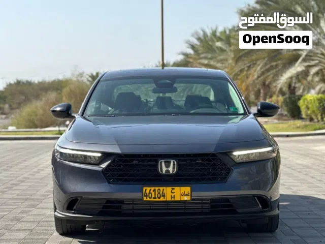 2025 هوندا اكورد EX