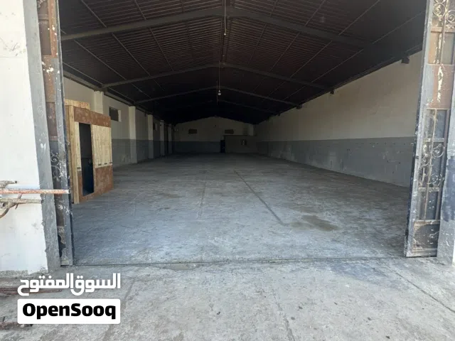مخازن للإيجار