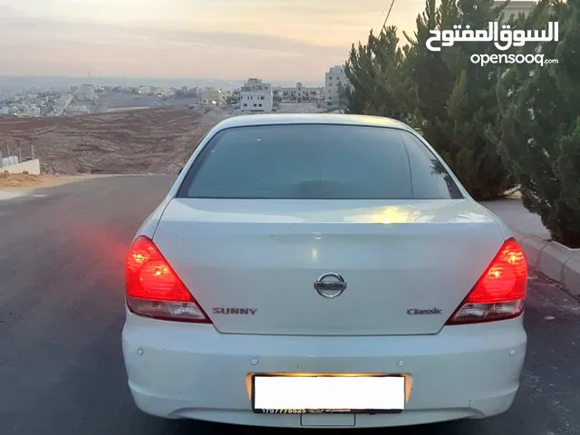 نيسان صني كلاسيك 2011 بحالة جيدة