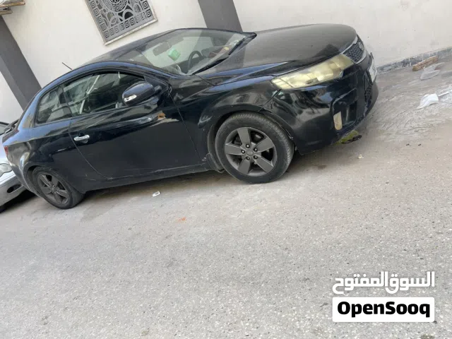 2011 كيا فورتي LX