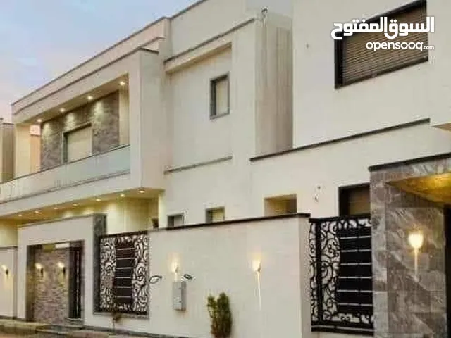 250 m2 More than 6 bedrooms Villa for Sale in Tripoli Ain Zara