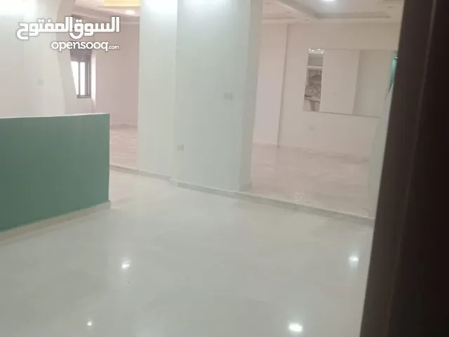 175 m2 3 Bedrooms Apartments for Rent in Amman Umm al Kundum