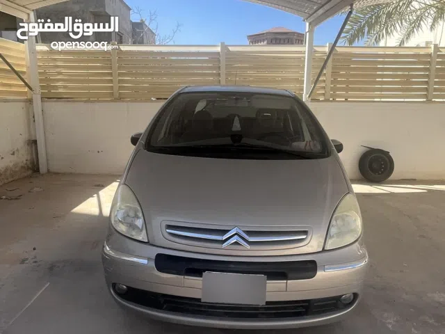 2004 ستيروين اكسارا Picasso