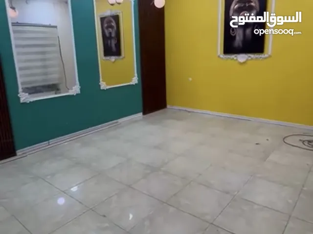 120 m2 3 Bedrooms Townhouse for Rent in Basra Juninah