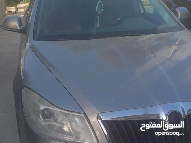 سكودا اوكتافيا 2011