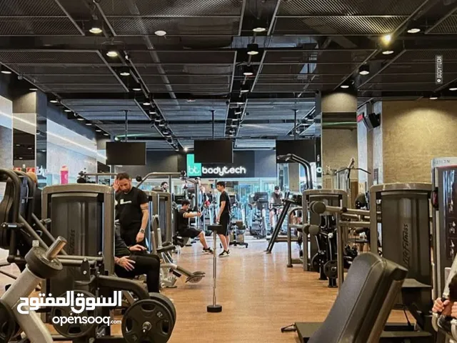 للايجار مسطح كامل يصلح لجميع الأنشطة فى الفلكى شارع 16الملك العمومى مكان حيوى ومميز