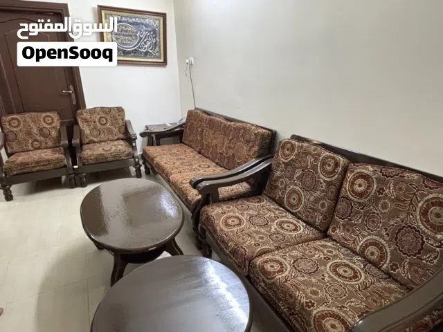 طقم جلوس عربي فاخر كنب بحالة ممتازة
