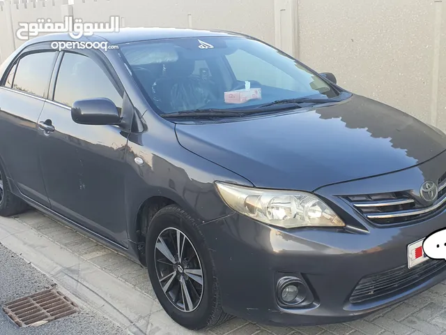 Toyota Corolla 2012 New 1 year passing insurance 1.8L very good car