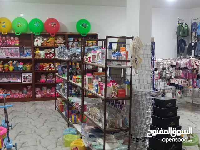 محل للبيع بالقرب من مدرسة صلاح الدين