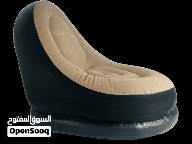 كرسي هوائي نفخ الميزات: تصميم مميز يمنح الراحة عند الجلوس، مصنوع من نسيج مرن جلاتيني ذو ملمس بارد