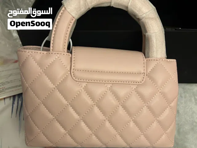 للبيع شنطة شانيل جديدة
