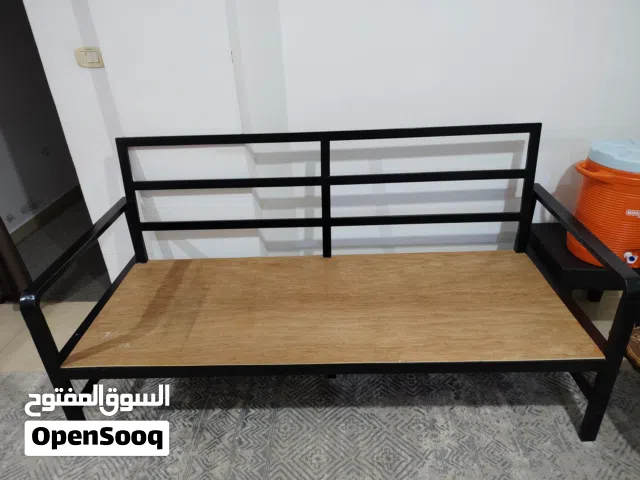 صوفايات حديد مستعمل نظيف للبيع عدد 3