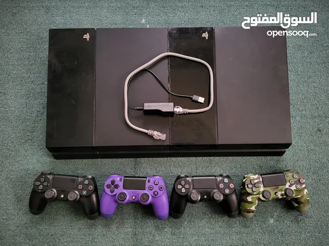 جهازين PS4 Fat مهكرة إصدارات 11.00 مع تخزين 500GB مع يدين تحكم والقطعة حق التهكير والالعاب ضمان شهر