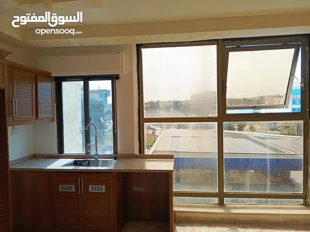 شقه غير مفروشه