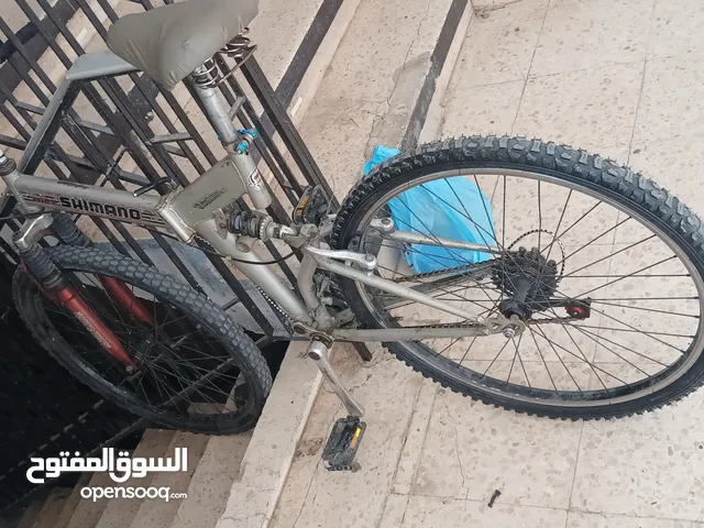 بسكليت نوعو نيسان بس انا حاطط لزيق على الاسم كوشوك جديد