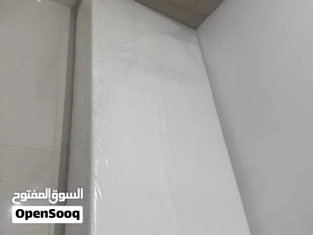 سرير للبيع جديد