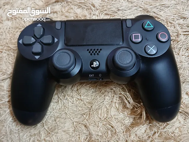 يد تحكم بلاستيشن 4 أصلي